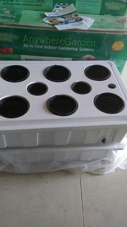 Deep water culture with stand 400w digital ballast & adjustable wing hood everything but the plants nutrients & water