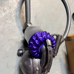 Dyson DC47