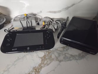 Nintendo Wii U With Gamepad And Wires