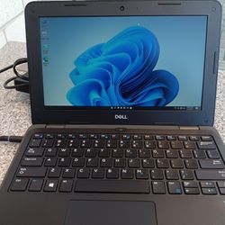 Del 3190 Intel N5000 Processor 8GB RAM 120GB HD Windows 11 Newly Installed 