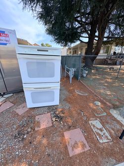 GE Double Wall Oven White