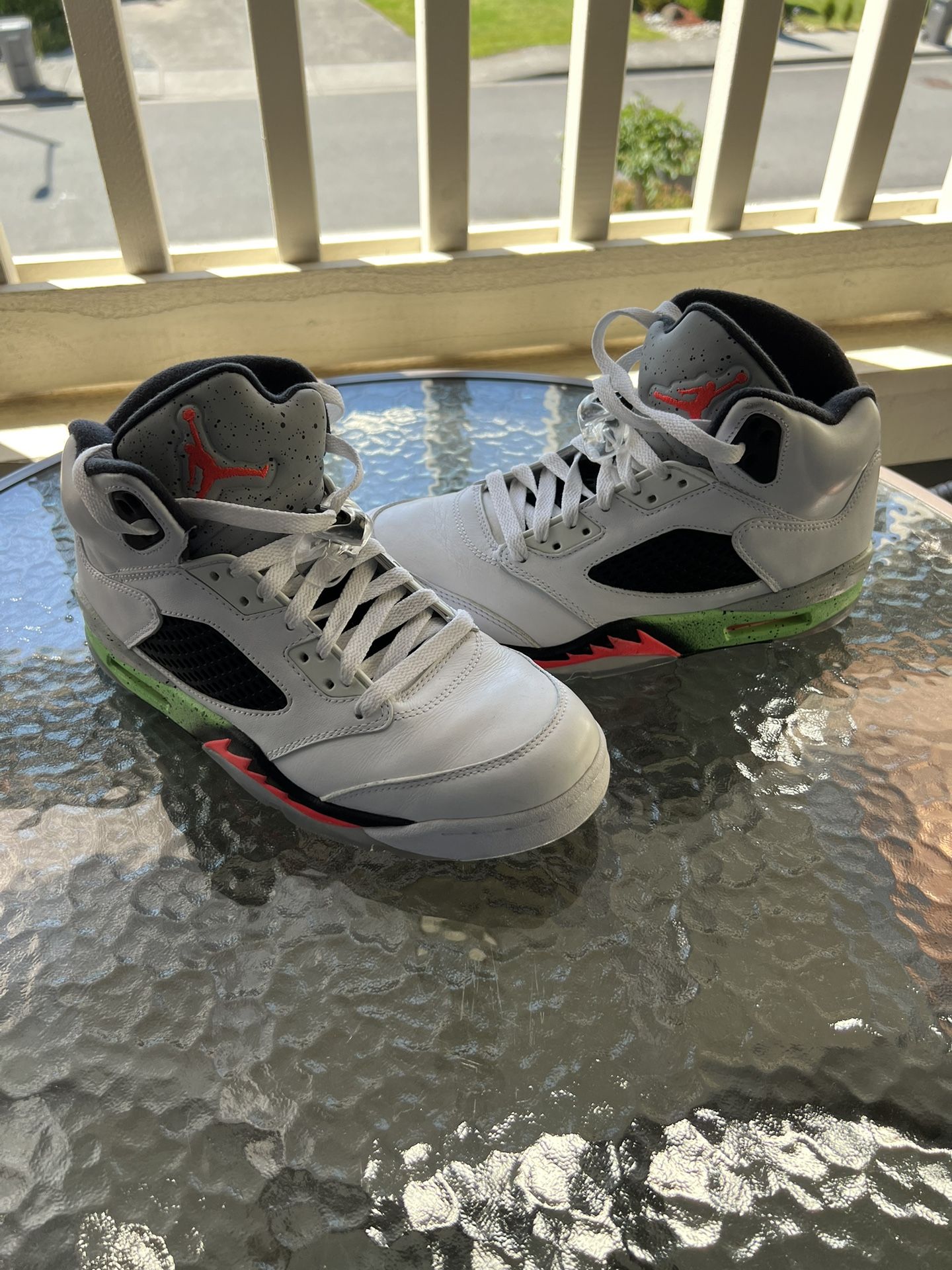 Jordan Retro 5 “Poison Green”