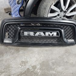 14-22 RAM 1500 REBEL Warlock GRILLE ASSEMBLY Classic