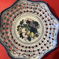 Blue & White Antique Ansley Hamburg Fruit Bowl