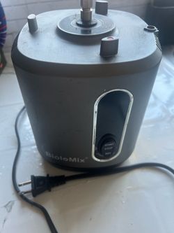 BioloMix Cold Press Juicer