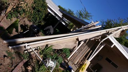 Retractable awning 11 feet wide