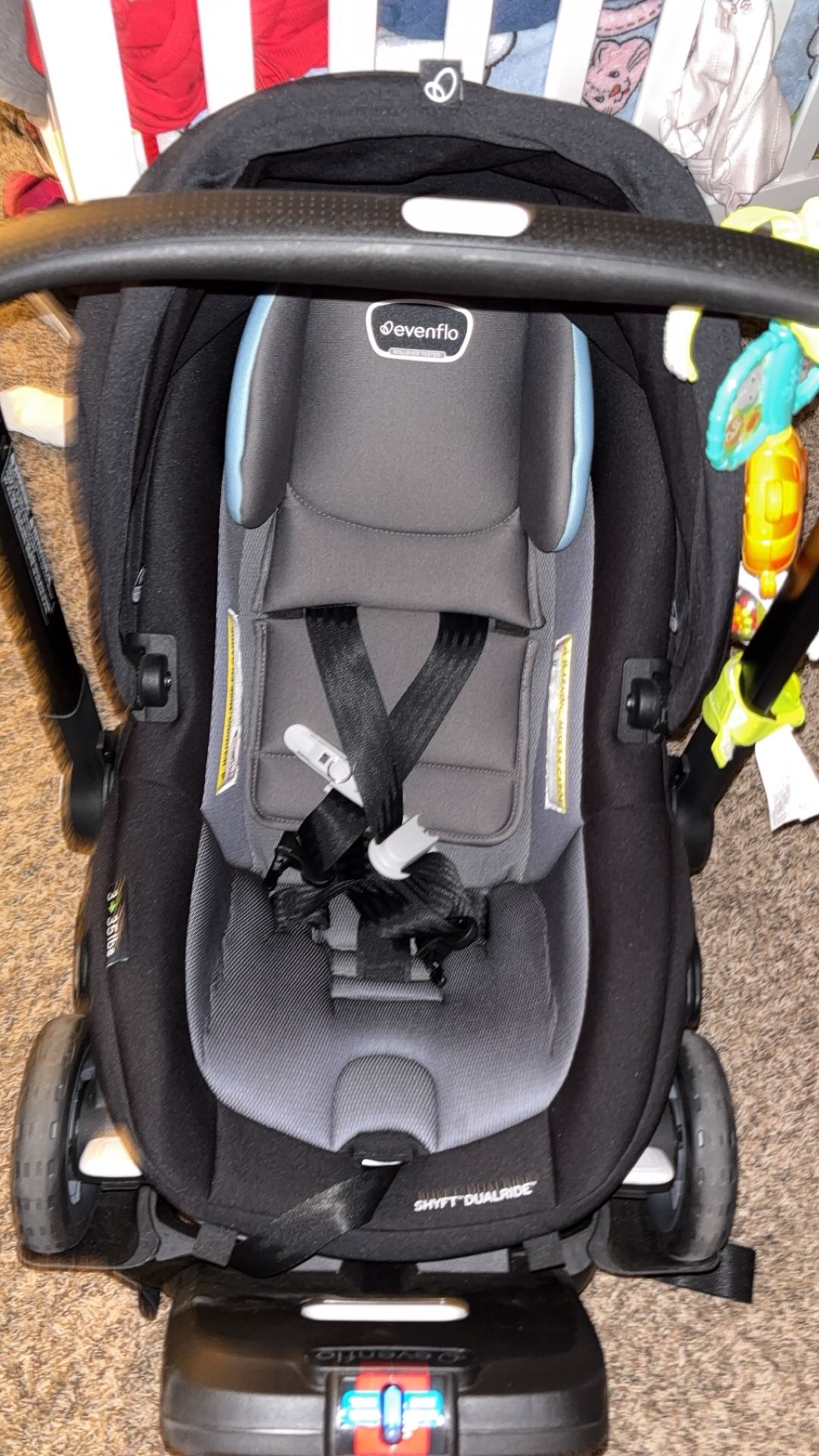 Evenflo Shyft Dualride Car Seat/stroller