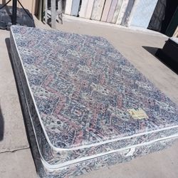 Queen Mattress And Box Spring 