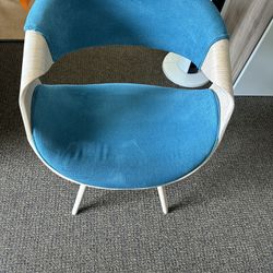 Mid-Century Modern Chair 