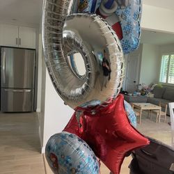 Sonic 6 Year old balloon Bouquet 