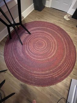 Round rug