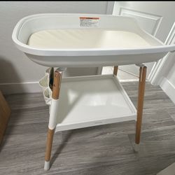 Changing Table/ Cambiador Bebe