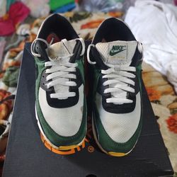 10.5 Nike Air Max 90