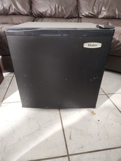 Haier Mini Fridge