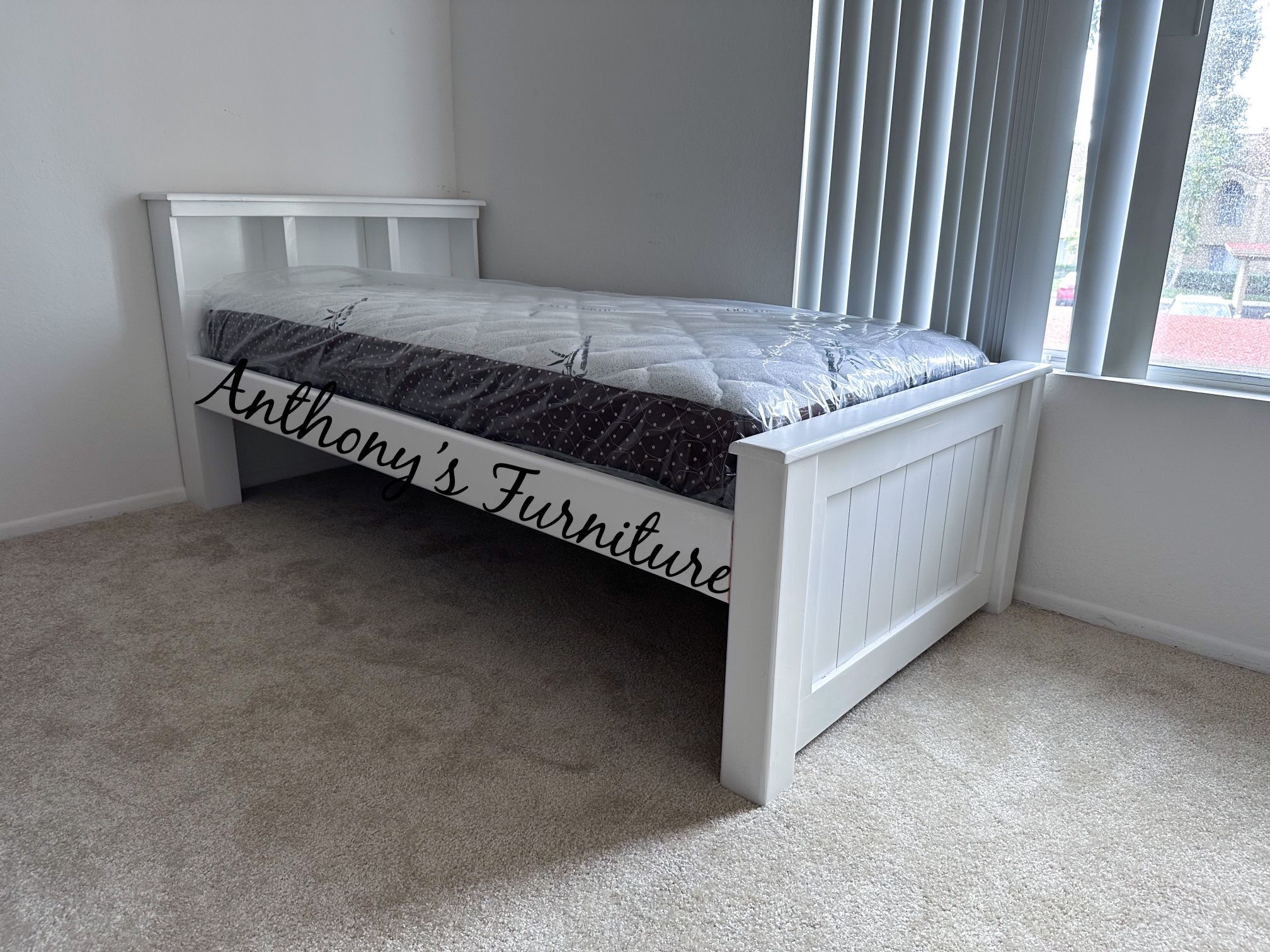 White Twin Bed & Bamboo Mattress 