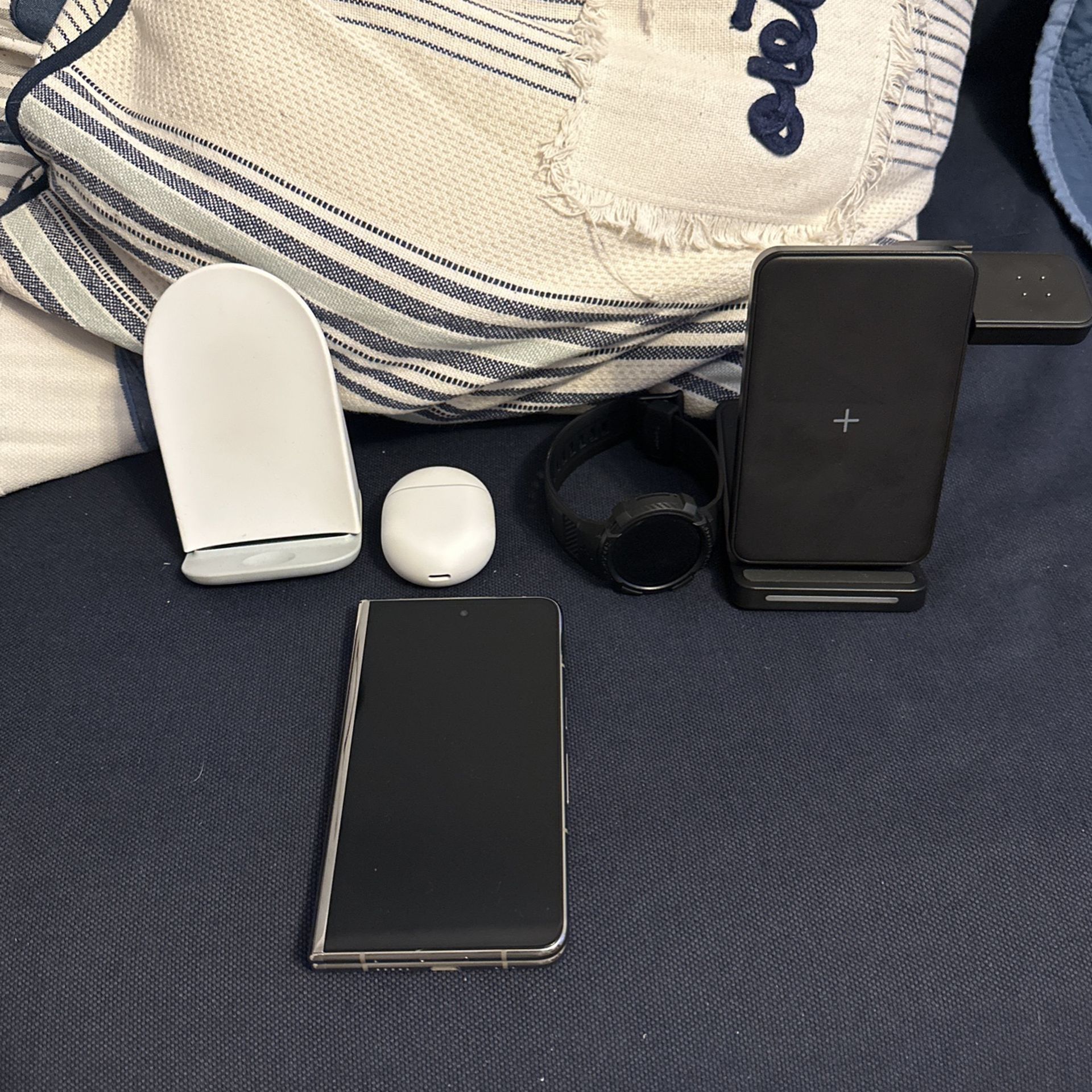 Google Pixel Fold Bundle 