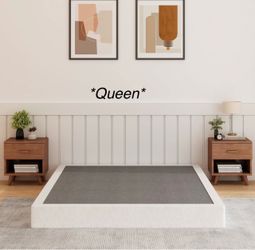 Queen size bed frame / spring