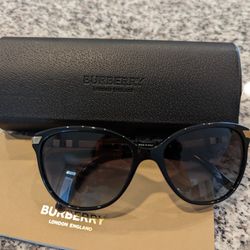 Never used Black Burberry Sunglasses 