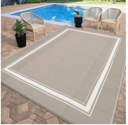 2 outdoor rugs