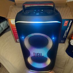JBL ! PartyBox Club 120! Portable Bluetooth Party Speaker - Wireless Mic- Bass Boost- LED Light Show - Karaoke