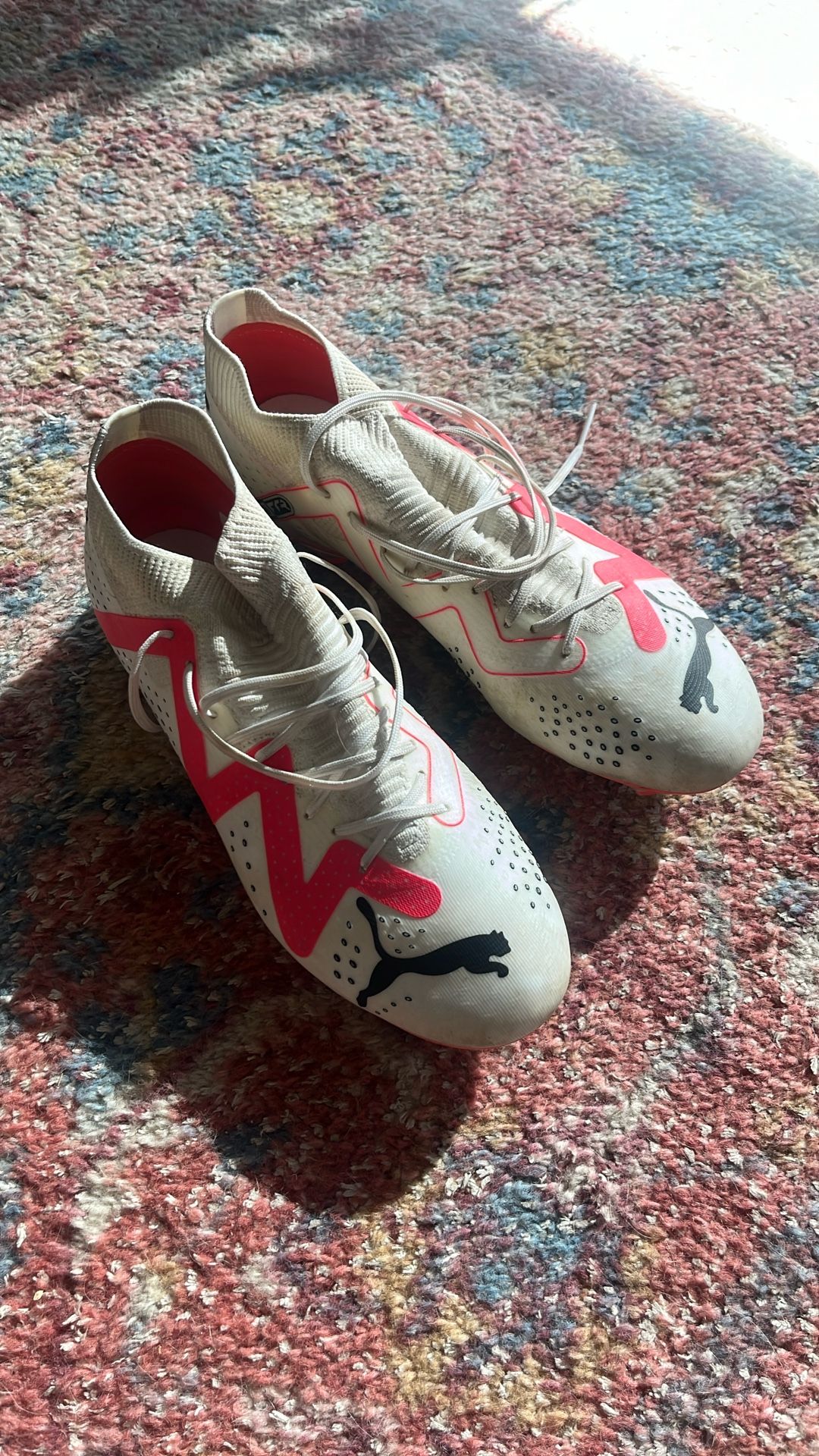 Puma Future Ultimate Soccer Cleats (EU 41 / US 8.5)