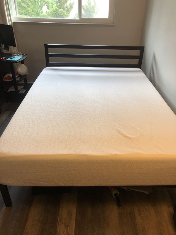 Queen Size Bed Frame Memory Foam Mattress For In Fremont Ca Offerup