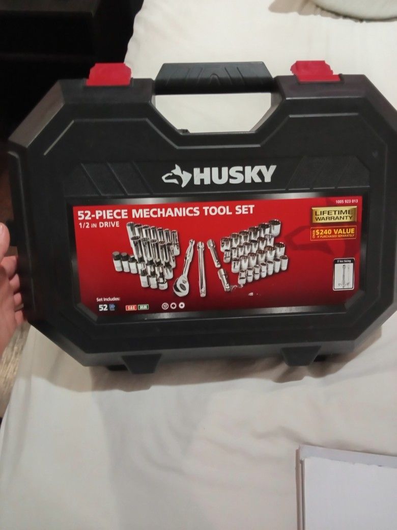 Husky 52 PC set L
