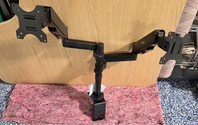 Dual Monitor Mount