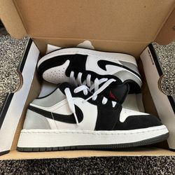 Jordan 1 Low SE