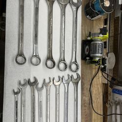 Jumbo Wrench Set