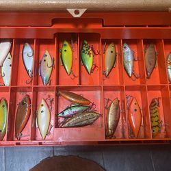 a fishing lure MadBite Freshwater Fishing Lure Kit main image 0
