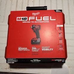 1/2” Compact Impact Wrench Kit