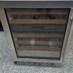 Sub-Zero Wine Fridge Model 424