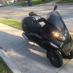 2009 Piaggio vespa Mpe