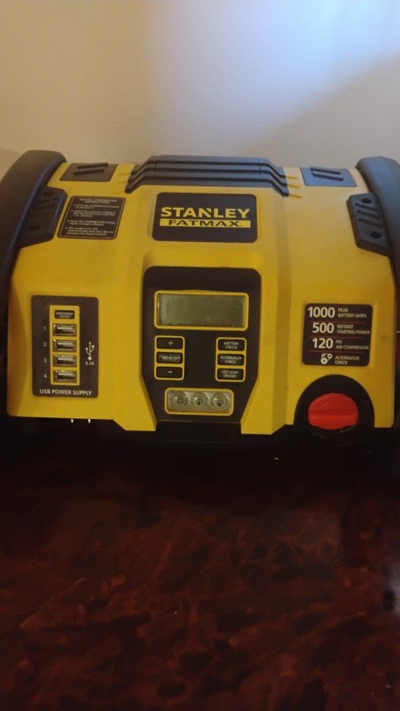 Stanley Fatmax Jump Box