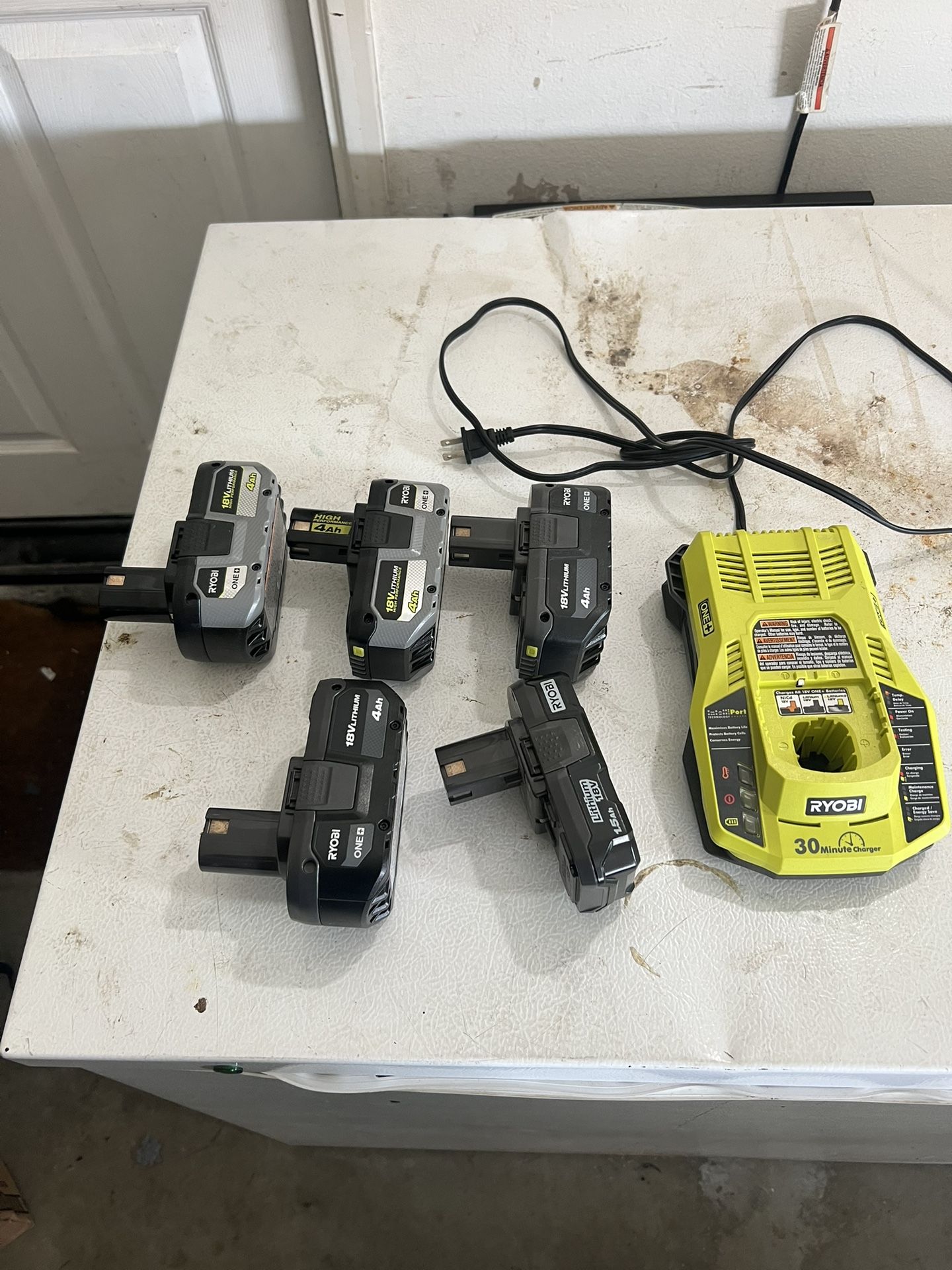 Battery’s And Charger