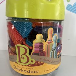 STACKADOOS - B BRISTLE BLOCKS - 68  PIECES - AGES 2 UP