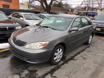 2004 TOYOTA CAMRY LE 4DR SEDAN