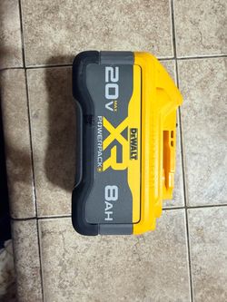 DEWALT 20V MAX XR 8Ah Battery