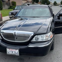 2011 Lincoln Town Car