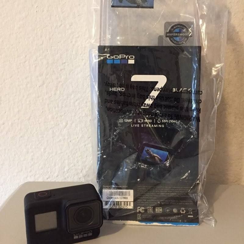 GoPro Hero 7 Black With Accessories 