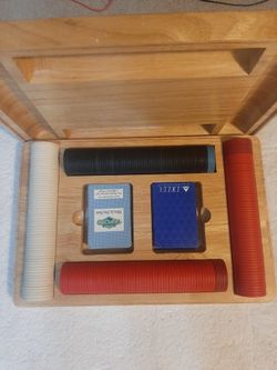 Vintage Marlboro Poker Chips And Case