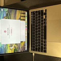 2020 MacBook 2 Thunderbolt 3 Port 