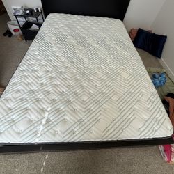 Selling PressureSmart™ 2.0 Firm 11" Queen Mattress – Excellent Condition