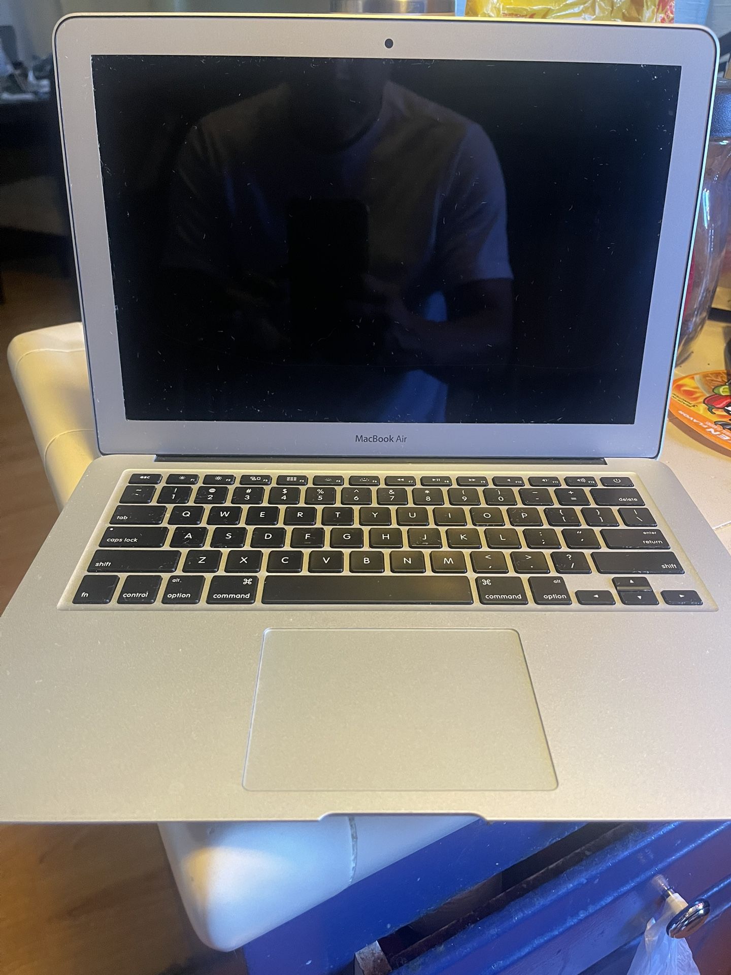 Apple MacBook Air 13 Inch 2017