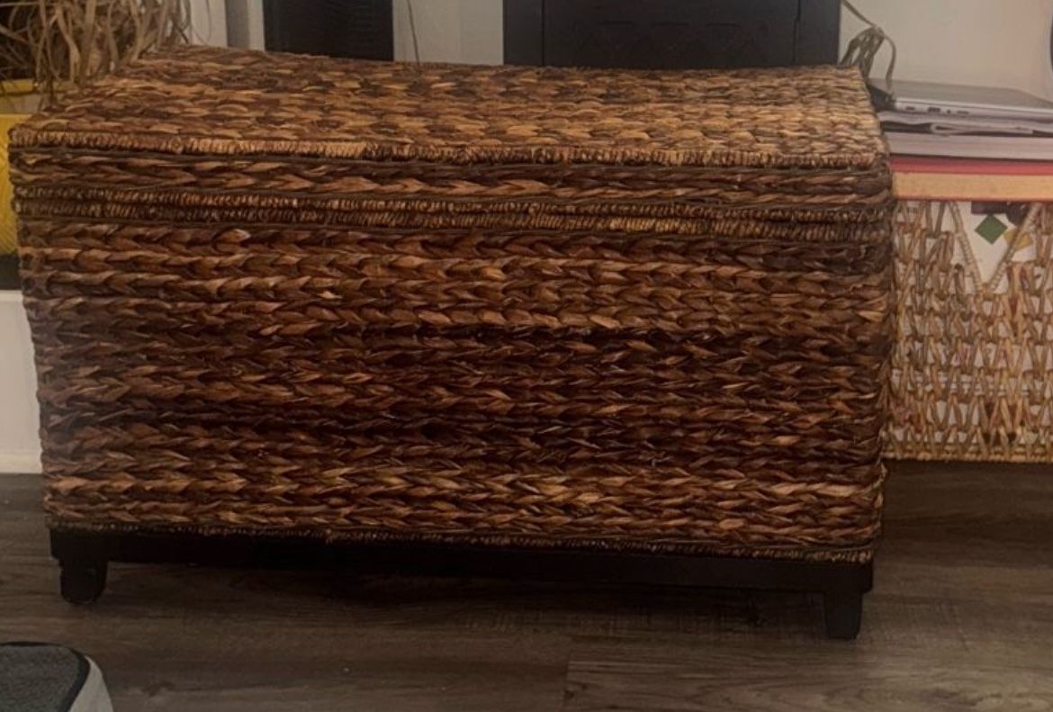 Seagrass Pottery Barn / Coffee Table 