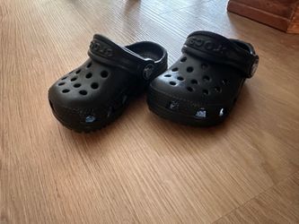 New 4C Crocs