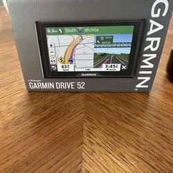Garmin Drive 52 - 5" GPS Navigator with US and Canada Maps 010-02036-06