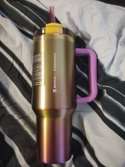 Starbucks x Stanley Summer Sunset Gradient Yellow Pink 40oz 