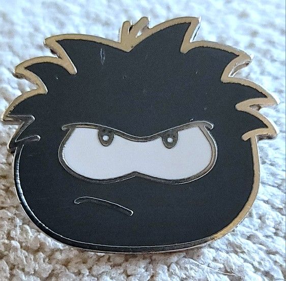 Club Penguin Disney Pin: Grumpy Puffle